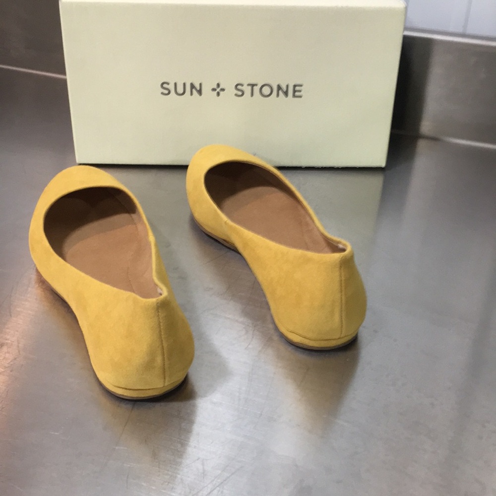 New WB Woman’s Sun + Stone Women's Yellow Suede Ballet Flats - Picture 4 of 5